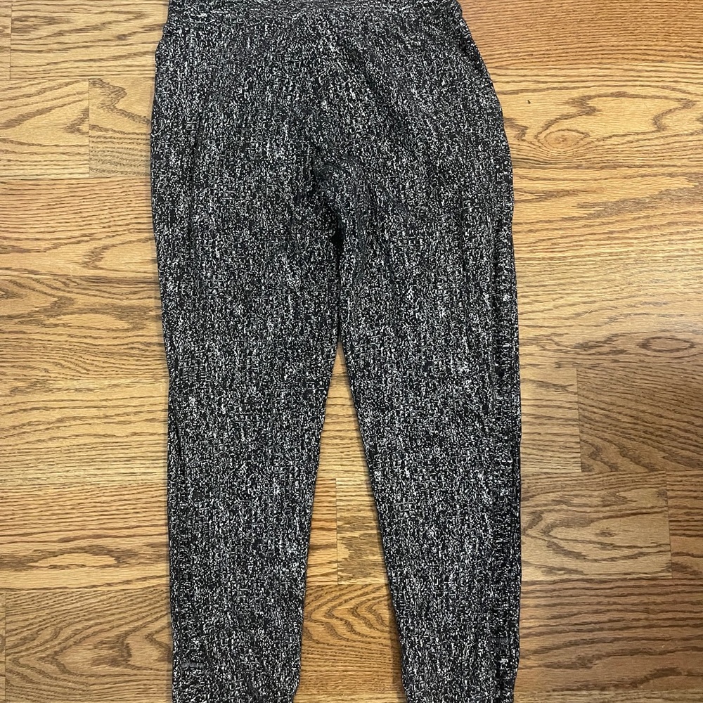 Lululemon joggers - Picture 2 of 2